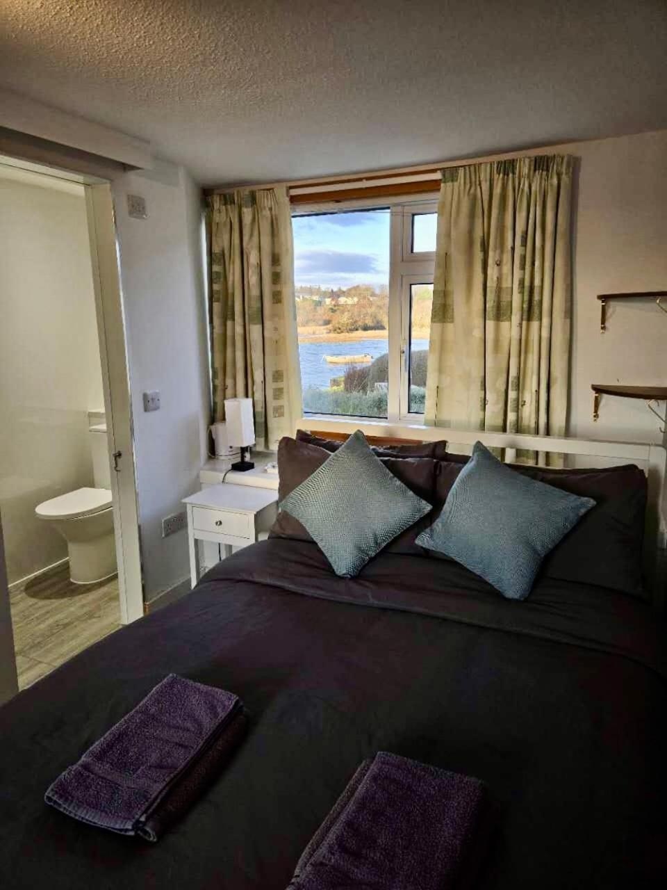 Achnamara-Self Check In Hotel Portree Bagian luar foto